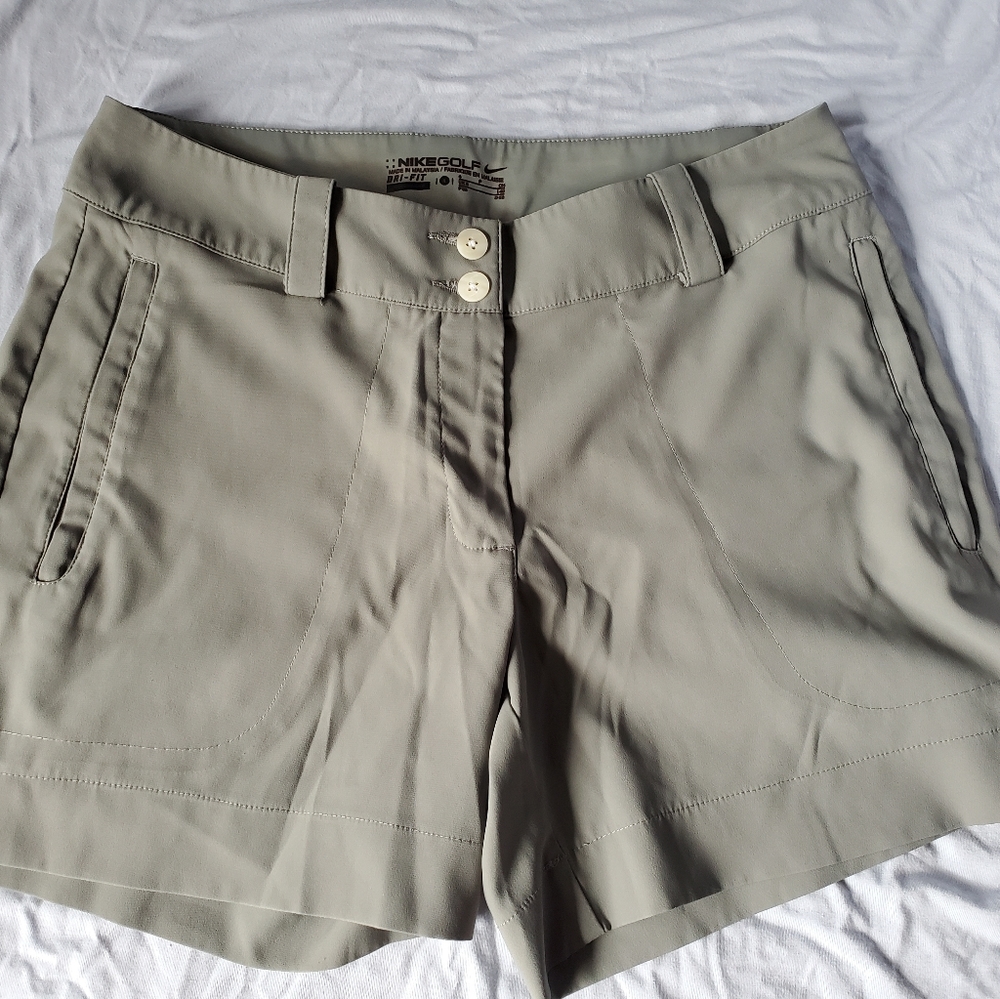 Women's Nike Golf Shorts